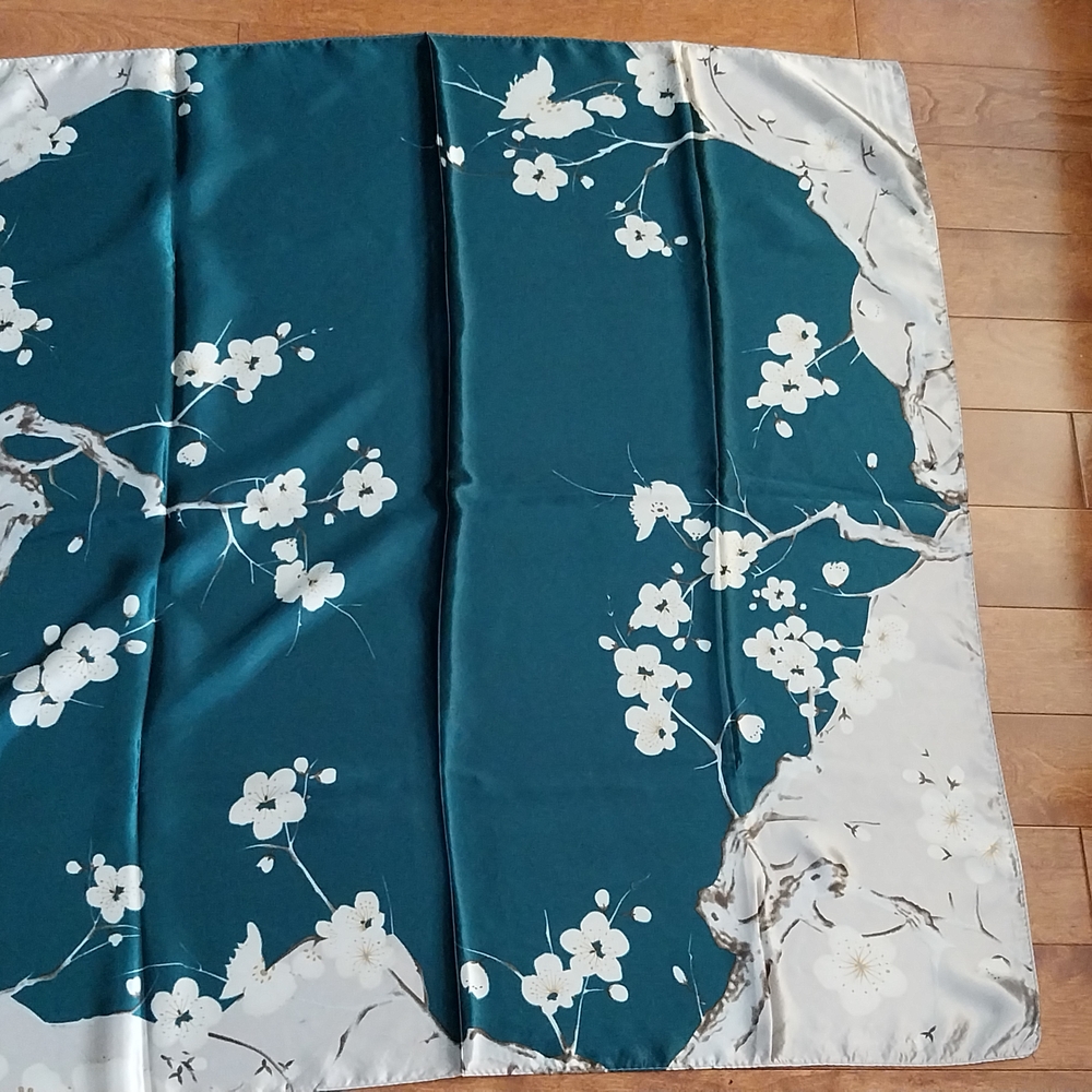 Brand New Floral Teal and Cream Scarf
